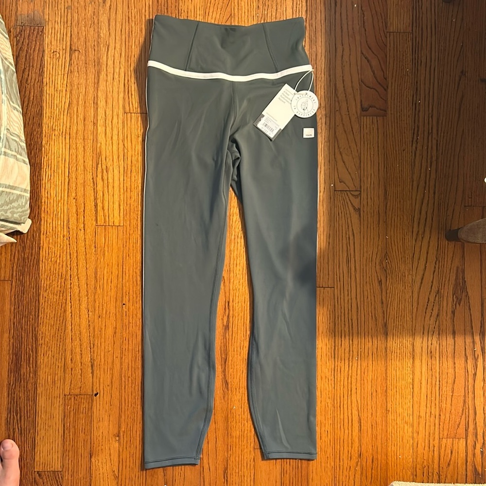Vuori leggings size small